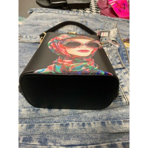 Watercolor Art Handbag - Picture 5 of 6